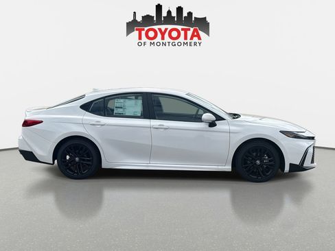 New 2026 Toyota Camry SE image 2