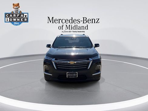 Used 2022 Chevrolet Traverse LT FWD image 3