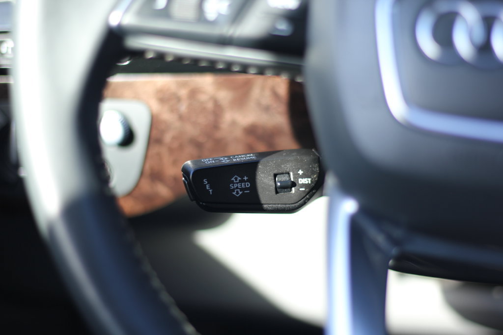 Used 2018 Audi Q7 3.0T Prestige AWD/4WD image 13