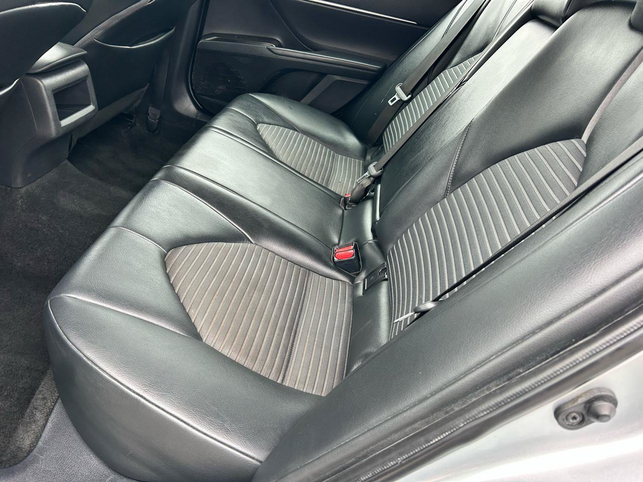 Used 2023 Toyota Camry SE FWD image 13