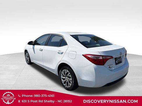 Used 2018 Toyota Corolla LE FWD image 8