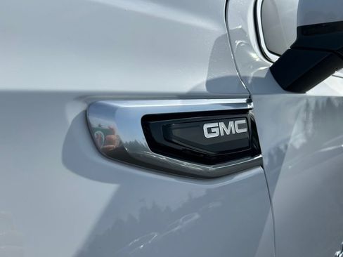 Used 2022 GMC Yukon Denali AWD/4WD image 35