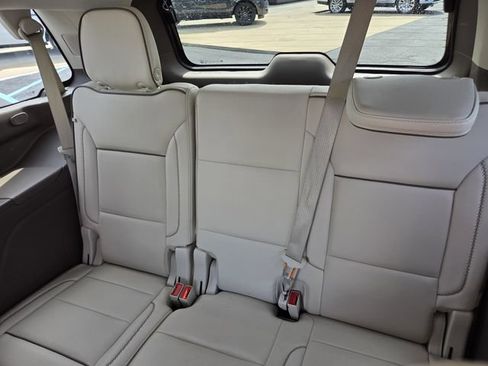 Used 2022 GMC Yukon Denali RWD image 20