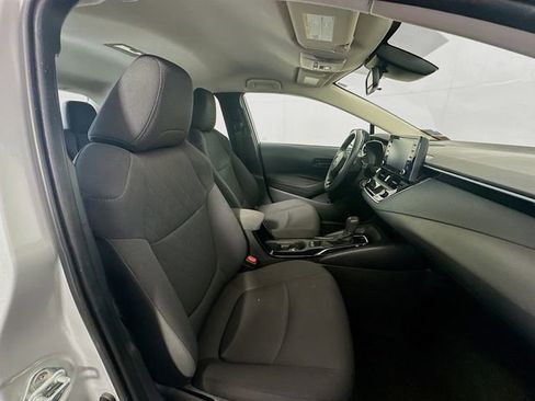 Used 2022 Toyota Corolla LE image 26
