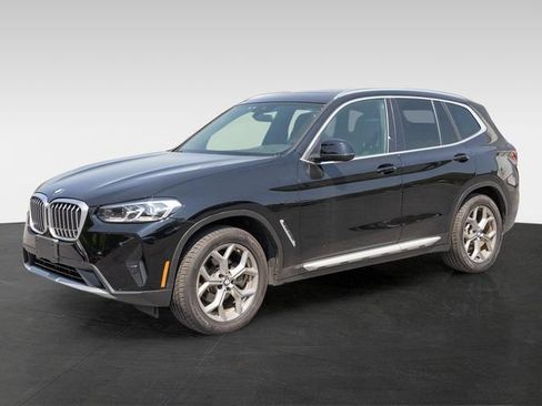 Used 2023 BMW X3 xDrive30i w/ Premium Package AWD/4WD image 4