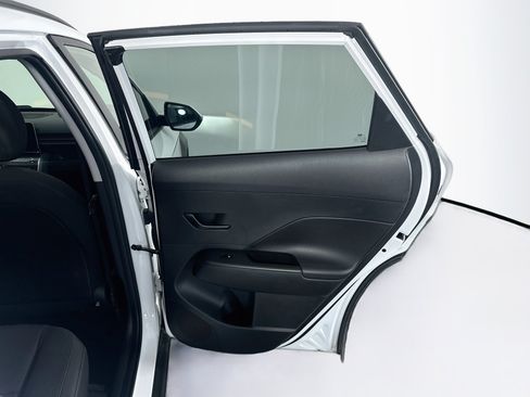 Used 2024 Hyundai Kona SEL FWD image 31