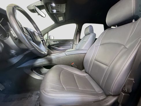 Used 2024 Buick Enclave Premium AWD/4WD image 22