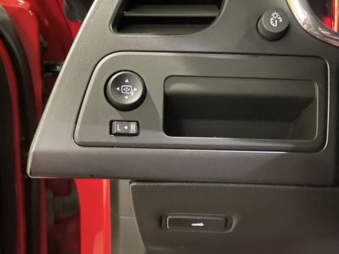 Used 2014 Chevrolet Corvette Stingray Coupe image 10