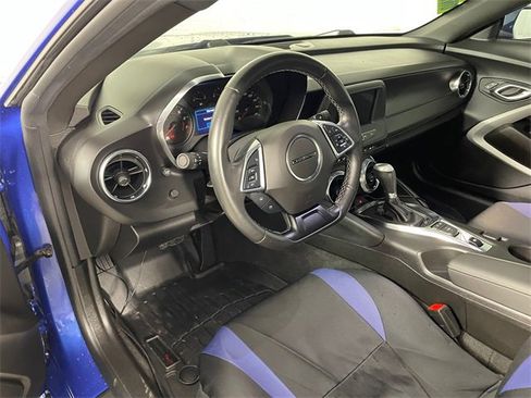 Used 2021 Chevrolet Camaro LT image 3