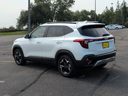 Certified 2024 Kia Seltos EX AWD/4WD image 3