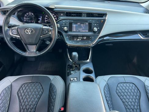 Used 2015 Toyota Avalon XLE FWD image 4
