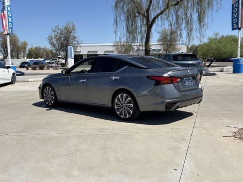 Used 2023 Nissan Altima 2.5 SL FWD image 3