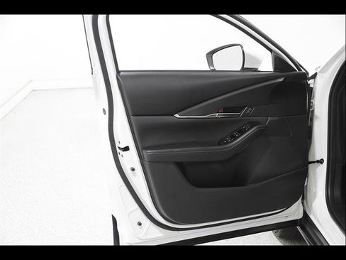 Certified 2023 MAZDA CX-30 AWD 2.5 S w/ Preferred Package image 4
