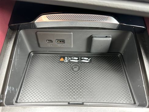Used 2025 Buick Envision Sport Touring AWD/4WD image 21