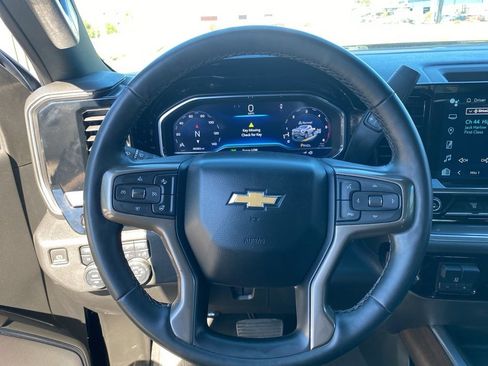 Used 2024 Chevrolet Silverado 2500 High Country w/ High Country Premium Package image 18