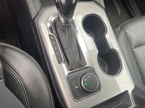 Used 2019 Chevrolet Blazer LT w/ Sound & Technology Package image 43