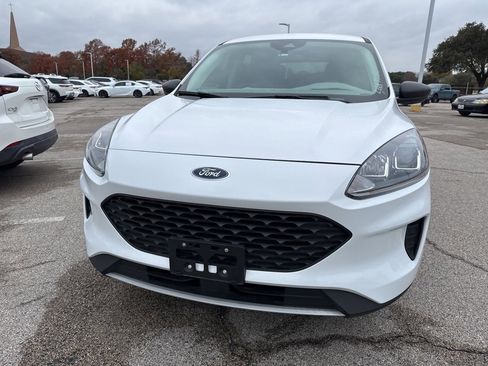 Used 2021 Ford Escape S image 2