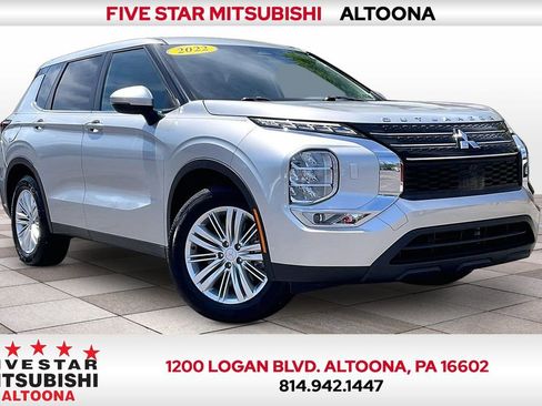 Used 2022 Mitsubishi Outlander ES AWD/4WD image 1
