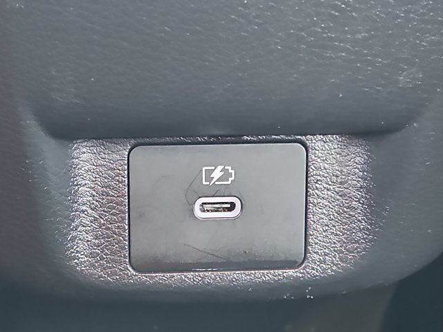 Used 2024 Nissan Versa SV w/ Trunk Package FWD image 16