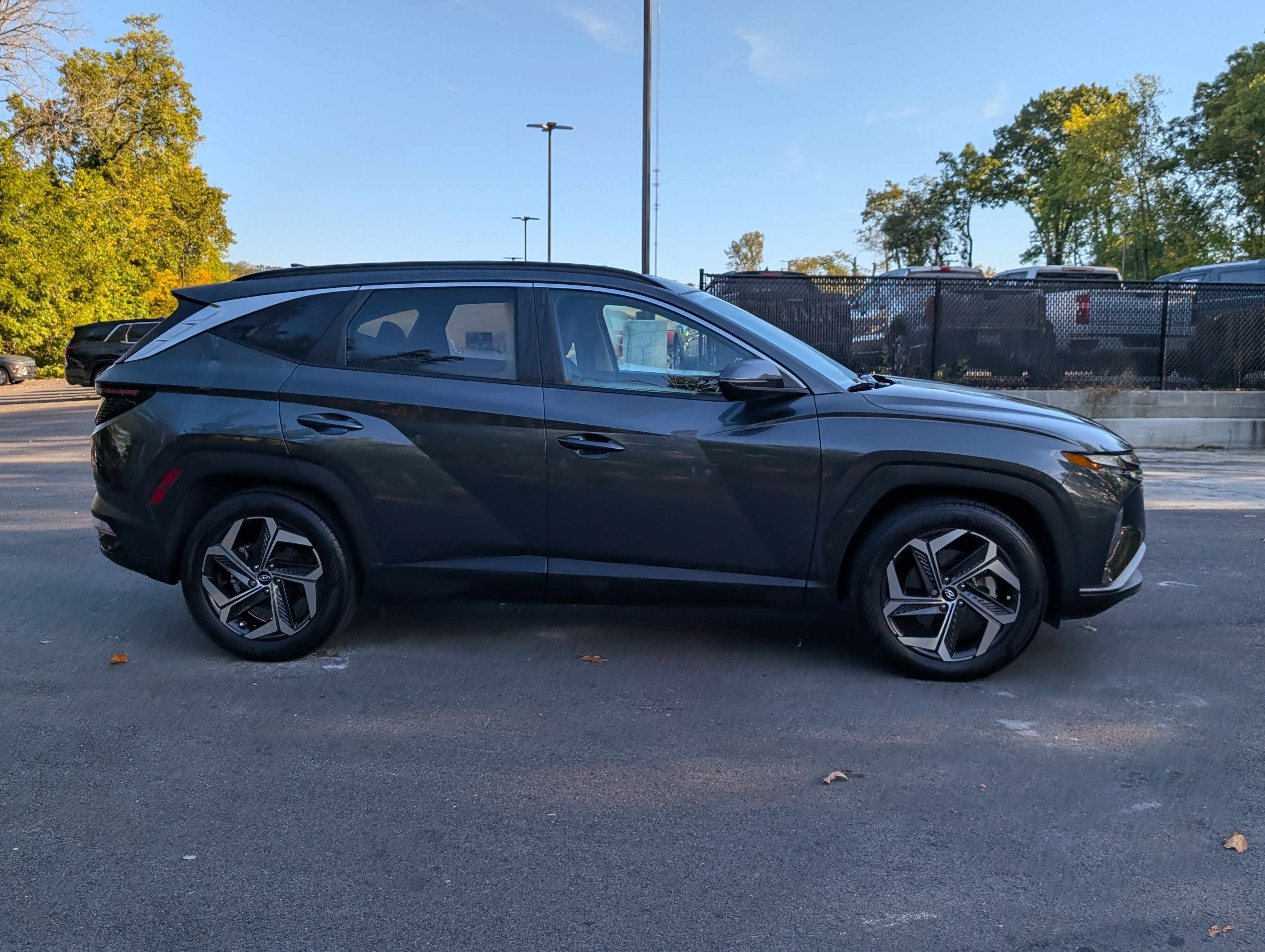 Used 2024 Hyundai Tucson SEL w/ Convenience Package FWD image 2