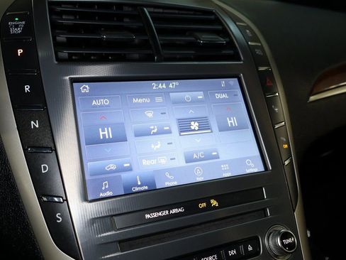 Used 2020 Lincoln MKZ Reserve w/ Elements Package image 38