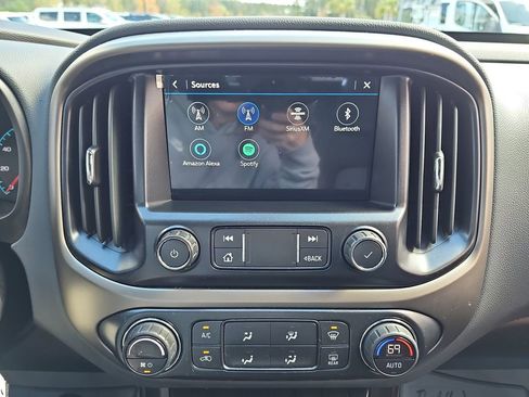 Used 2022 Chevrolet Colorado Z71 image 26