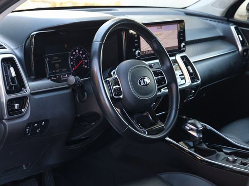 Used 2021 Kia Sorento SX image 13