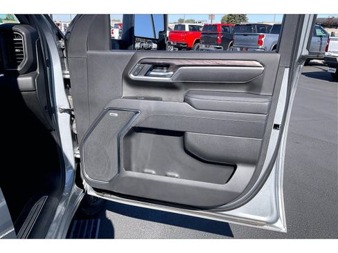 Used 2025 Chevrolet Silverado 3500 LTZ w/ Trail Boss Package AWD/4WD image 26