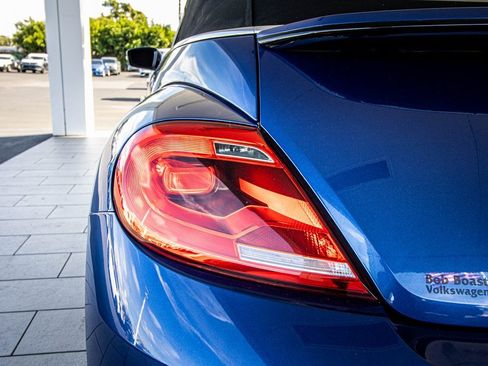 Used 2014 Volkswagen Beetle R-Line image 10