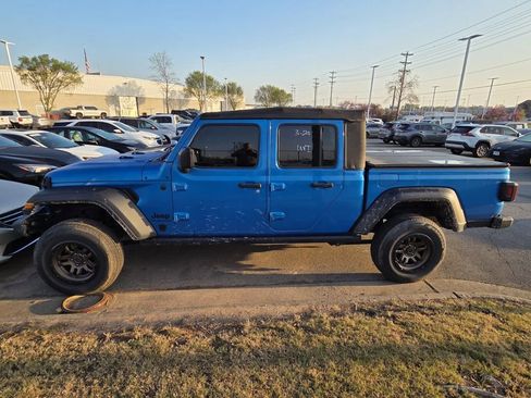 Used 2022 Jeep Gladiator Sport w/ Trailer Tow Package image 2