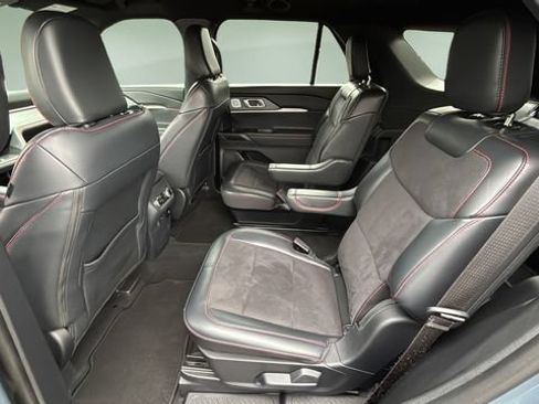 Used 2025 Ford Explorer ST w/ Sun And Sound Package AWD/4WD image 20