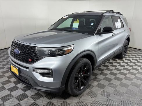 Certified 2023 Ford Explorer ST w/ Equipment Group 401A image 3