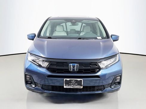 Used 2025 Honda Odyssey Touring image 2