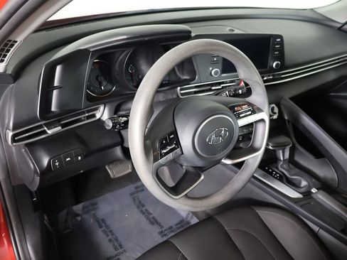 Used 2023 Hyundai Elantra SEL image 24