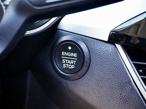Used 2022 Ford Escape SE FWD image 29