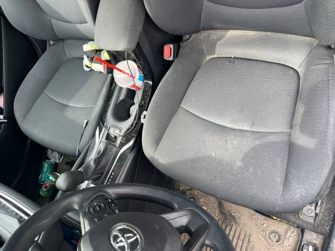 Used 2020 Toyota Corolla LE FWD image 16