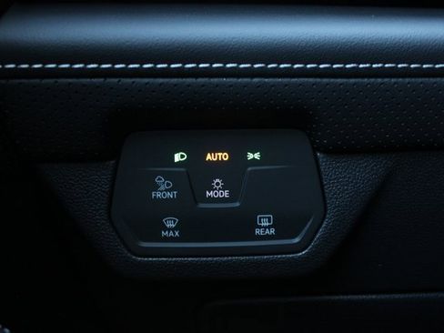 New 2026 Volkswagen Atlas SE image 16