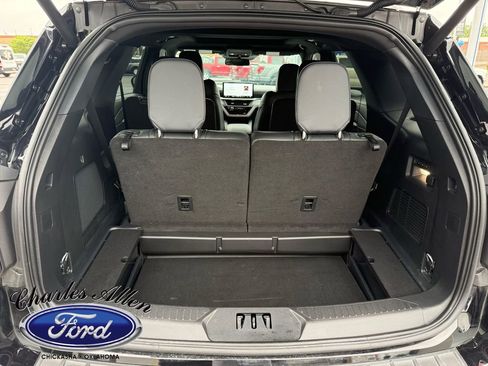 Used 2025 Ford Explorer ST w/ Sun And Sound Package AWD/4WD image 19
