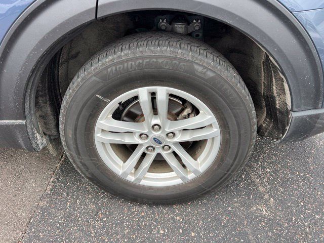 Used 2021 Ford Explorer XLT w/ Equipment Group 202A AWD/4WD image 9