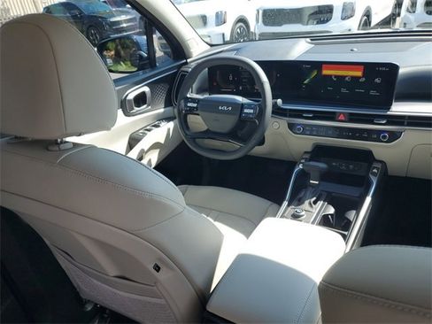 New 2026 Kia Sorento S w/ S Panoramic Sunroof Package image 13