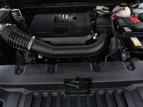 Used 2025 Chevrolet Blazer LT AWD/4WD image 22