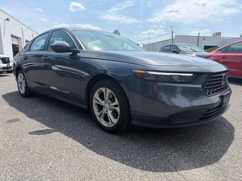 Used 2025 Honda Accord LX image 3