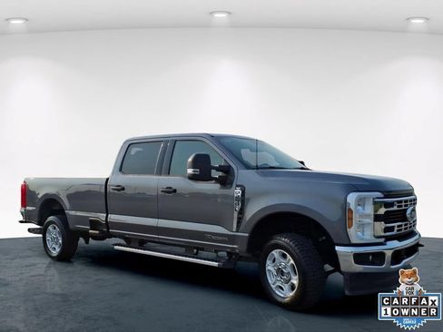 Used 2025 Ford F250 XLT AWD/4WD image 5