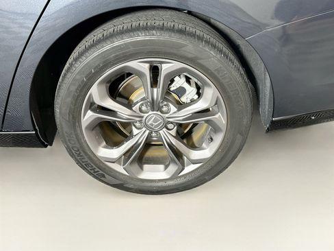 Used 2023 Honda Accord EX-L image 11