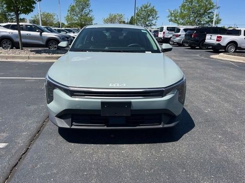 Used 2025 Kia K4 FWD image 3