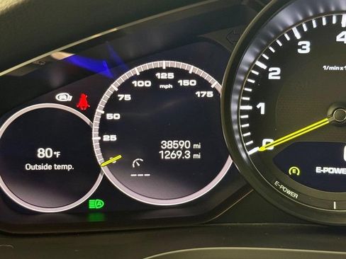 Used 2022 Porsche Cayenne E-Hybrid AWD/4WD image 22