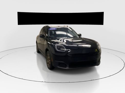 Used 2025 MINI Cooper Countryman SE AWD/4WD image 2