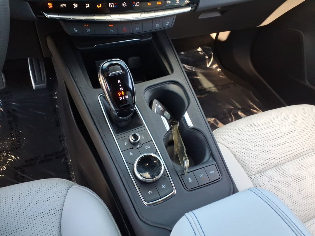 Used 2024 Cadillac XT4 Sport FWD image 27