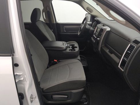 Used 2021 RAM 1500 Classic SLT image 21