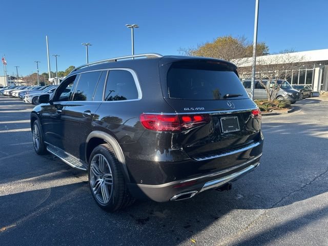 Used 2025 Mercedes-Benz GLS 450 4MATIC image 3